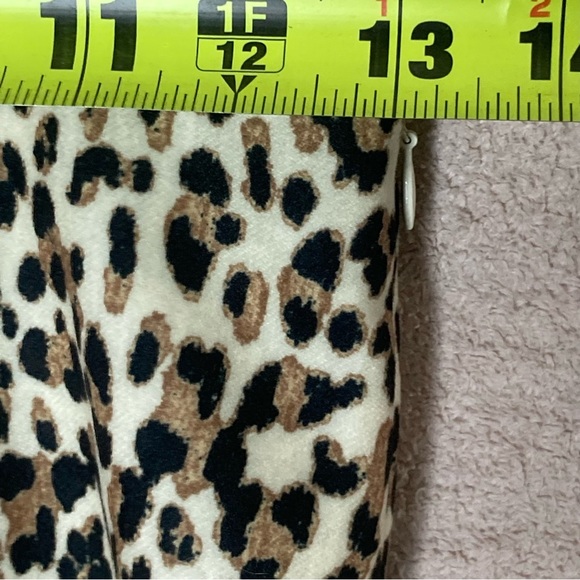 Tuckernuck Ashford Cropped Pants-Leopard Print-Women’s S-Business Casual-NEW-NWT - Picture 7 of 9